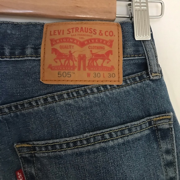 Levi’s 505 Jeans - Picture 4 of 6